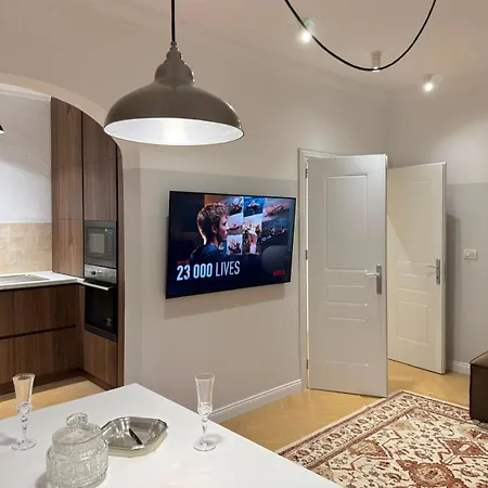 Apartamento House Of Liza - Elegant 2br In *