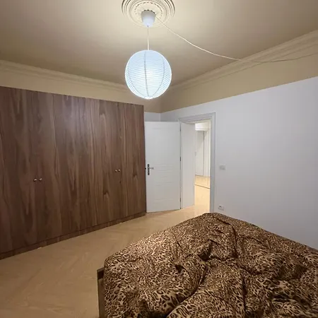 House Of Liza - Elegant 2br In * Durrës